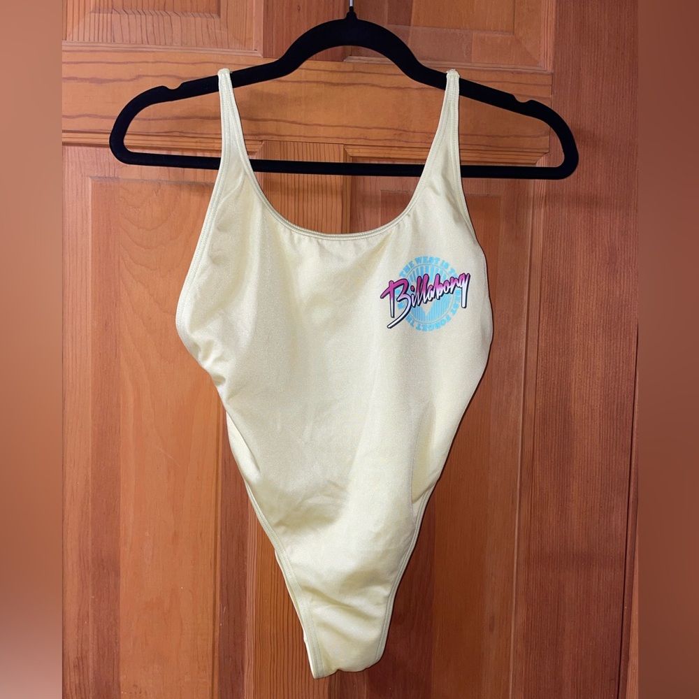 Billabong x UO Retro Baywatch High-rise Style Gold One-Piece Women Swimsuit - Picture 2 of 7